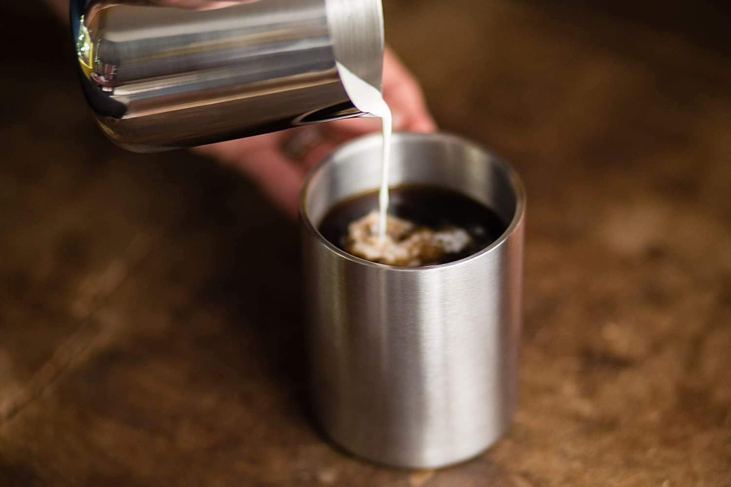 Mugs cup&aacute;n caife cruach dhosm&aacute;lta Wholesell saor le cur chun cinn 