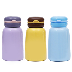 Buidéal uisce páistí cruach dhosmálta bulc le truaill leathair 